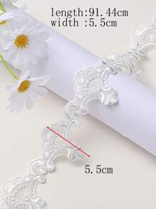 全新多色蕾丝刺绣花卉边饰网布，配手工串珠亮片装饰，DIY 服装/婚纱配饰材料，长度：91.4 厘米，宽度：5.5 厘米