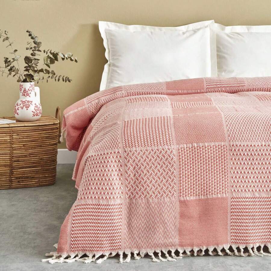 Karaca Home Luna Double Bedspread, 200x220 Cm, Pink - Pink - View 1