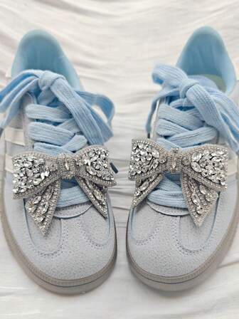 2st Skotillbehör Metallbågespänne med kristall-rhinestone-dekor, lämplig för stövlar, sneakers, väskor och kläder, fleranvändbara DIY-dekorationer (skor ingår inte)