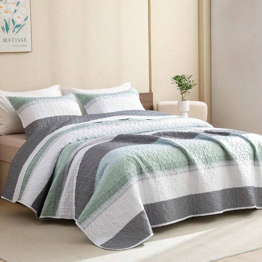 3-Piece Sage Green California King Quilt Set: Oversized Stripe Patchwork Comforter, Bedspreads & Coverlets, Soft, Lightweight Quilted Bedding For All Season (1 Quilt, 2 Pillowcases)