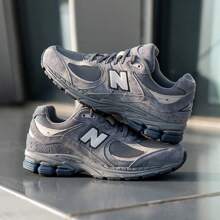 New Balance Zapatillas de running retro de la serie NB 2002R, zapatos deportivos y casuales de moda de corte bajo, unisex M2002RTC