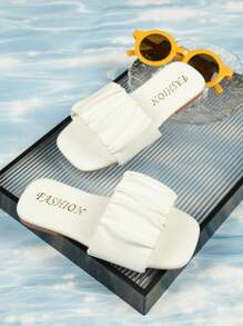 Children Fashion Outdoor Sandals Summer Square Toe Flat Shoes Strap Sandals New Style Girls Shoes Stylish Beach Slippers - Beige - View 2