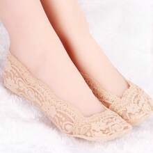 Damen Bootsocken Sommer Pantoffeln rutschfeste atmungsaktive Spitze Spitze unsichtbare Socken rutschfeste kühle dünne Socken modische Socken