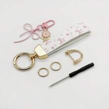 1 pieza Pulsera pintada de moda con elegante colgante, 1 pieza Llavero, Adecuado para colgar en la puerta del coche, bolso, llaves, Hecho de material de aleación, ¡Se ve genial en cualquier cosa, práctico y elegante!