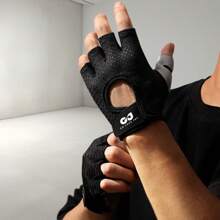 Half Finger Fitness Gloves For Men & Women, Non-Slip Breathable Wrist Support For Weight Lifting, Gym, Cycling, Sport, Gym, Home Exercise, Women's Gym Gloves, Boxing Gloves, Gym Gloves, Gym Gloves, Men's Gym Gloves - Multicolor - View 1