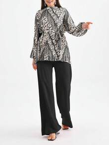 Set composto da blusa elegante con maniche a palloncino plissettate e pantaloni a vita alta floreali a gamba larga, set di 2 pezzi con stampa geometrica vintage e color blocking - Grigio e nero - Visualizzare 8