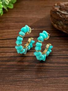 2 件时尚、清新、水晶和优雅的 C 形仿绿色东陵石天然石 DIY 编织耳环，适合女性日常穿着和女孩的节日礼物，现采用玻璃珠风格