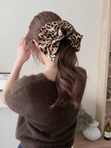1pc Oversized Leopard Print Elegant & Versatile Hair Scrunchie