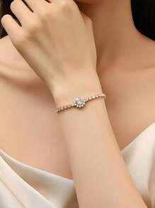 Simple And Fashionable Diamond-Set Flower Bracelet, Adjustable Pull, Women's Style, Can Be Given To Mother, Friends' Gift