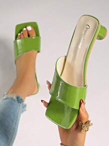 Nuevos diseños 2025 Sandalias de tacón alto para mujer, sandalias de tacón cuadrado y grueso con estampado de cebra, de piel sintética de calidad, cómodas sandalias de tacón alto con estampado de leopardo, sandalias con plataforma, elegantes zuecos de tacón alto con estampado único, esenciales para el hogar, uso diario y trabajo