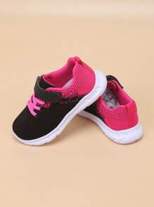 Nuevos zapatos deportivos para niños y estudiantes de verano, zapatillas informales transpirables antideslizantes para niñas