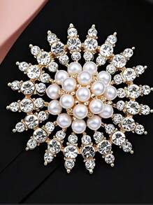 1pc High-End Fashionable New Faux Pearl & Crystal Rhinestone Brooch, Luxury Brooch Accessory, Suitable For Dresses & Can Be Given As Gifts Dress Accessories Pin For Clothes Bag Charm School Office Accessories Shirts Jacket Jewelry Christmas Halloween Clothes Pin Funny Cute Teacher Gifts