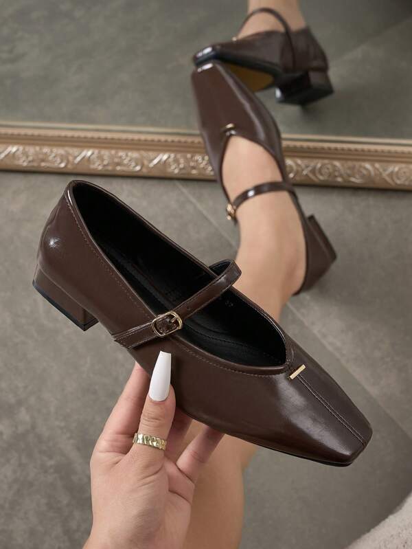 أحذية بالية ذات تصميم أنيق وراحة للنساء في فصل الخريف/الشتاء، ذات أصابع مربعة وحزام أسود، بتصميم كعب سميك مناسب للحفلات والمناسبات والعطلات والنوادي الليلية، متعددة الاستخدامات