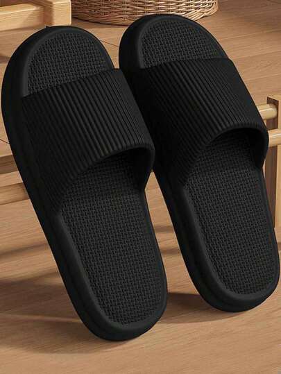 نمط INS جديد أنيق متعدد الاستخدامات، نعل سميك مضاد للانزلاق ومضاد للروائح من مادة EVA ناعمة مخططة باللون الأسود، نعال منزلية للنساء مناسبة للاستخدام في المنزل والحمام