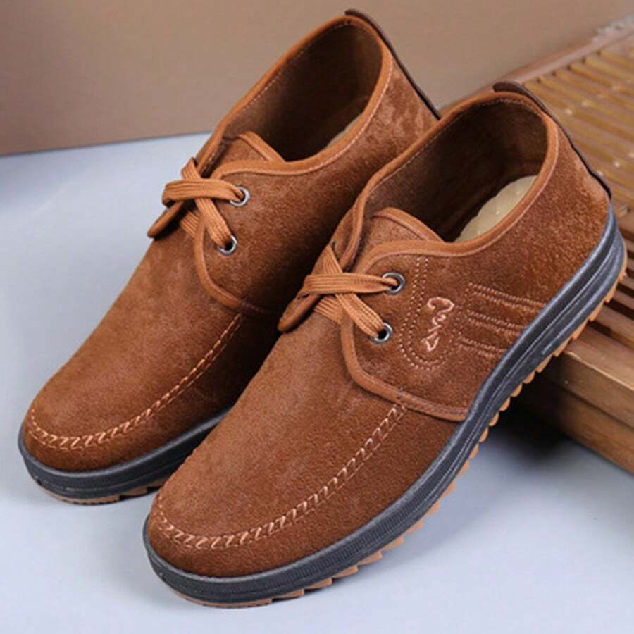 Zapatillas de andar por casa para hombre Zapatillas de andar por casa cómodas y transpirables de tela Zapatillas de andar por casa para mediana edad con cordones - Marrón - Ver 1