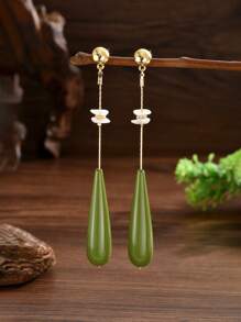 一对优雅波西米亚风绿色水滴树脂金半圆耳钉，巴洛克仿珍珠铜链流苏，菱形树脂串珠，玻璃水钻镶嵌耳钉，四叶形树脂块，红色水滴吊坠耳环，新增宝石耳钉，棕色花朵水滴长流苏耳环，不对称巴洛克亮片红绿树脂吊坠，时尚女士多种选择，适合度假和派对佩戴，专为性感迷人的女性设计，树脂颜色随机，每件树脂件底部均有注塑浇口标记。 - 彩色 - 查看 3