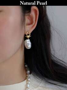 1 Pair Fashionable Baroque Pearl Earrings, Asymmetrical Natural White Pearl Earrings For Women, Daily Wear And Holiday Gift