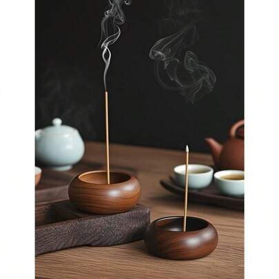 1个小巧简约木质香薰蜡烛台，便携，适合家居、办公室、酒店装饰，也可作为情人节、母亲节、生日、毕业典礼和其他节日的纪念礼物。