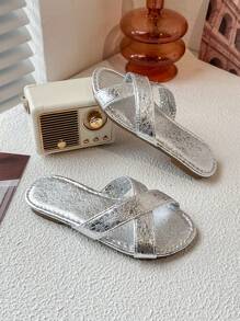 1 Pair Kids' Summer Shiny Punk Style Beach Sandals, Solid Color Design, Comfortable & Versatile - Silver - View 7