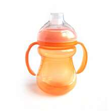 240ml 双手柄防溢硬嘴杯，方便抓握 - （1 包）3.3 盎司（约 94 克） - 婴儿鸭嘴杯，带防尘盖，硅胶吸嘴，适合 6 个月以上的女婴