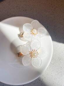 2pcs Handmade White Peach Blossom Pearl Hair Clips, Bohemian Style Hair Accessories, Suitable For Brides Year-Round