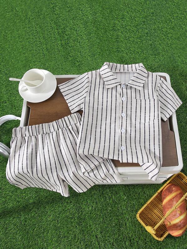 Conjunto de camisa e shorts listrados casuais para meninos