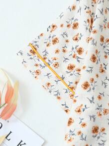 2-teiliges Set aus bequemem, gelbem Rosen-Blume Muster Kurzarm-Top mit Kragen, Knöpfen, Taschen und Schleifenshorts, Damen Nachtwäsche & Freizeitkleidung Set, geeignet für Zuhause im Frühling/Sommer