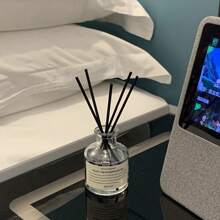 5pcs (1 Fragrance Oil Bottle + 4 Diffuser Rattan Reeds) Flameless Home Fragrance Set, Long-Lasting Scent, Suitable For Bedroom, Bathroom, Living Room, Aromatherapy, Room Freshener, Diffuser, Gift, Home Decor