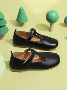 1 双女童黑色平底鞋，PU 钩环可调节尺寸圆头 TPR 防滑轻便舒适纯色时尚芭蕾平底鞋，适合 5-14 岁小学生和中学生在校园和户外休闲散步，4 个季节 - 黑色 - 查看 7