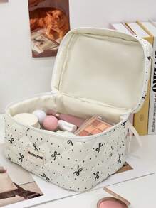 1 Túi đựng mỹ phẩm chần bông họa tiết chấm bi và nơ, Túi mỹ phẩm đa năng màu đen trắng đáng yêu có tay cầm và khóa kéo, Túi đựng mỹ phẩm dung tích lớn kiểu cổ điển, Túi đựng đồ vệ sinh cá nhân du lịch xách tay có nơ, Túi đựng son môi, băng vệ sinh, tiền xu, chìa khóa, v.v., Túi nhẹ, lớp bông mềm mại, món quà tinh tế cho học kỳ mới, mùa xuân/đầu hè, kỷ niệm, kỳ nghỉ, Túi nhỏ, Túi đựng mỹ phẩm, Vật dụng cần thiết khi đi du lịch - Đen và trắng - Xem 4