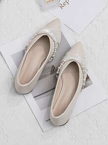 2025 Spring Fashion Pointed Toe Soft Bottom Low Heel Open Sides Women Mules, Comfortable Slip-On Flat Shoes With Pearl Decor, Versatile For Dresses, Indoor & Outdoor Wear All Season - Apricot - View 4