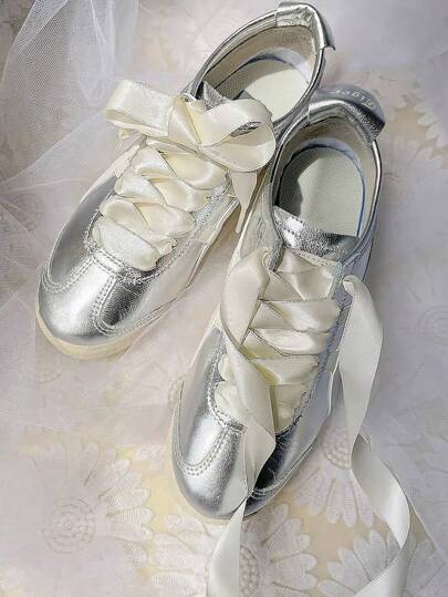 1 Pair Beige Satin Shoelaces, Niche Korean Style 120cm Shoe Decorative Accessory, Suitable For Sneakers, Casual Shoes, Flats, Canvas Shoes, Wedding Shoes And More