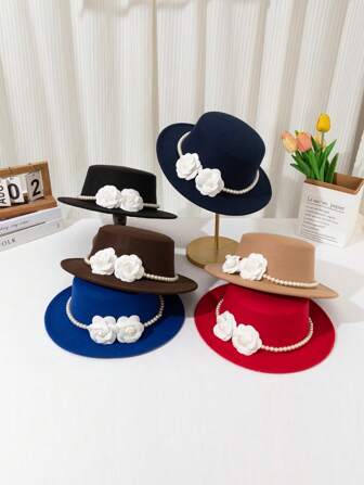 1 件女士花朵和珍珠装饰毡平顶帽，时尚优雅，适合日常和户外穿着