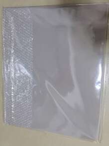 1个17钩黑色/白色/灰色/粉色天鹅绒、黑色皮革、黄色亚麻项链展示架，可展示吊坠、手链、珠子、珠宝、摄影作品，卧室收纳及展示道具