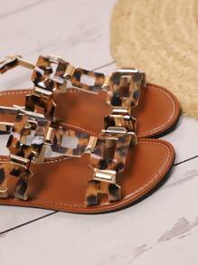 Sandali traforati con borchie - essenziali per vacanze al mare e uso casual, accessorio accattivante per feste, design traforato traspirante, abbinati a decorazioni con borchie, facili da indossare per passeggiare al mare e raduni sociali. Combina moda e comfort
