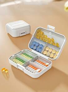 1PC Travel Portable 7-Compartment Sealed Medicine Dispensing Box, Mini Carry-On, Waterproof, Moisture-Proof And Dustproof, Suitable For Storing Medicines, Fingers And Other Small Items