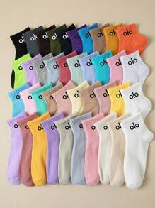 10/20/30 pares de calcetines cortos de mujer de colores aleatorios con letra OIO, cómodos, suaves, versátiles, transpirables y casuales para atuendos diarios, lindos y dulces