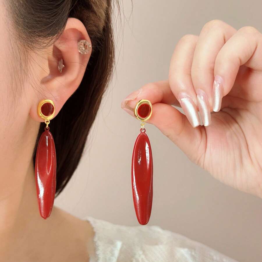 1 Pair Asymmetrical Burgundy Elegant Luxurious Water Drop Design Earrings - Burgundy - View 1