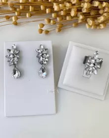 Emerald Green Navy Blue Fuchsia Party Earrings And Ring / Crystal Earrings / Orange Earrings / Brown Earrings / Purple Earrings / Lilac Earrings / Mint Green Earrings / Mint Earrings / Baby Pink Earrings / Pink Earrings / Mocha Mousse Earrings / Marsala Earrings / Red Earrings /  Earrings - 水晶 - 查看 1