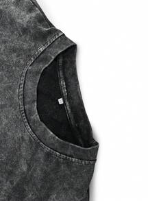 Regata Masculina com Estampa de Letras Lavada, Minimalista e na Moda, Adequada para o Verão