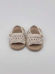 1 paio di sandali per neonati lavorati a mano, scarpette di lana crochet per primi passi