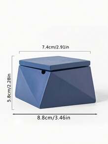 1pc Diamond-Shaped High-Grade Matte Black Three-Dimensional Geometric Ashtray With Lid For Home Office Light Luxury Decorative Ornaments Ashtray
