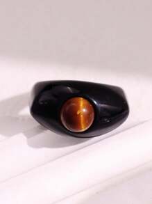 Bague large asymétrique en résine noire avec un motif géométrique de faux œil de tigre rétro. Bijou empilable de mode européenne et américaine pour femme. Excellent cadeau pour les amis.