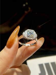 1pc 1 Carat 4-Prong Colorless Moissanite Square Diamond Ring, Women's Engagement Ring, S925 Sterling Silver Minimalist Romantic Ring, Eternal Ring, Wedding Anniversary Ring, Luxury Jewelry Gift - Silver - View 3