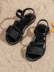 A Pair Of Children's Fashion Boho Style Flat Sandals Soft Soled Sports Fashion Buckle Sandals