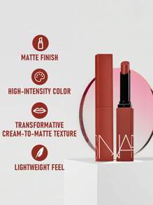 Nars Powermatte 霧面唇膏 #135 Mogador (磚紅色) 1.5g/0.05 Oz | 霧面妝效 | 持久顯色 | 一抹上色 | 全天舒適 | 抗暈染 | 高飽和色彩 | 奶油轉霧面質地 | 輕盈觸感 - Mogador - 135 - 查看 3