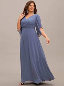 EVERPRETTY Plus Size V-Neck Pleated Bust Bridesmaid Dress