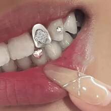 1 pièce Grillz de style hip hop élégant en bronze avec des pierres en zircone étincelantes, cadeau de fête d'Halloween ; Accessoire de vampire