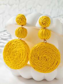 A Pair Of Bohemian Natural Style Woven Raffia Round Beach Holiday Earrings, Ladies Daily And Beach Holiday Wear Accessories
