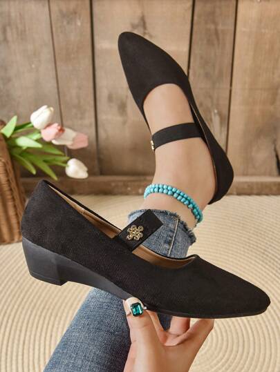 复古新款玛丽珍平底鞋，适合搭配连衣裙、芭蕾舞鞋、软底女鞋、春夏